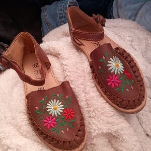 Brown Floral Handmade Embroidered Women's Shoes